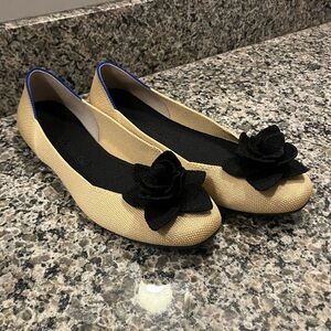 Rothy’s The Petal Square - Sand
Soirée Ballet Flats Size 8